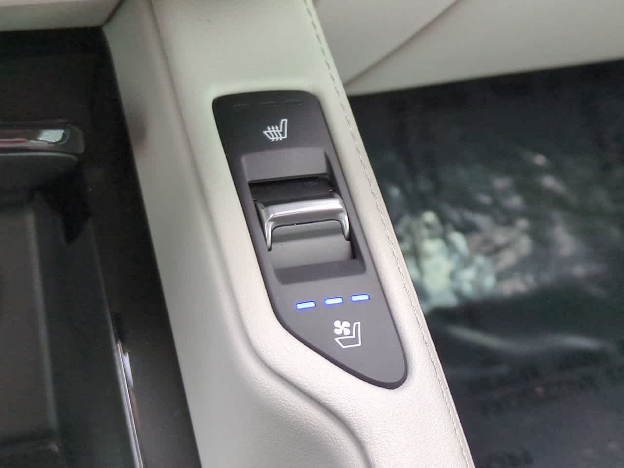 Used 2020 Dark Moss Kia EX image 24