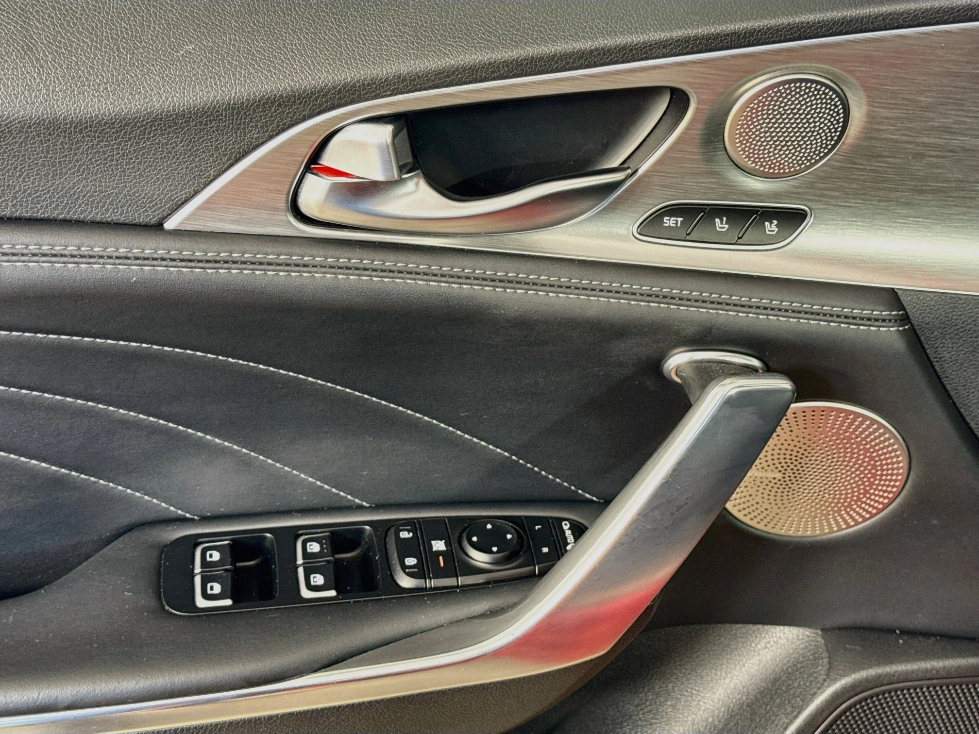 Used 2023  Kia GT2 image 20