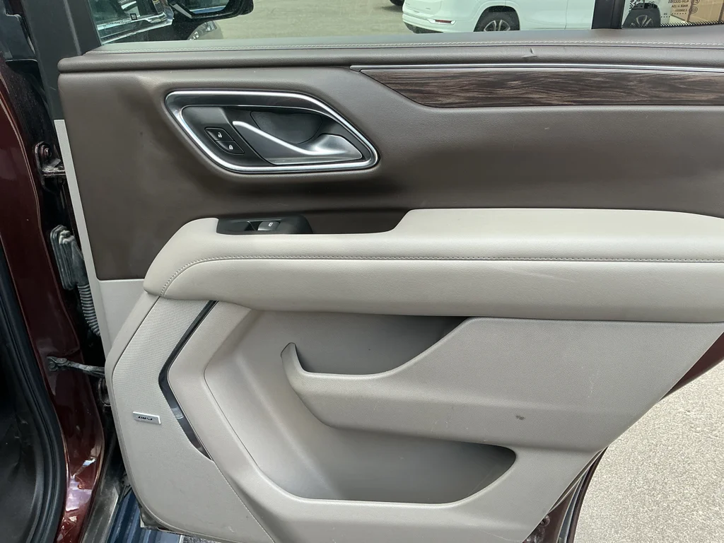 Used 2022 Auburn Metallic Chevrolet LT image 14