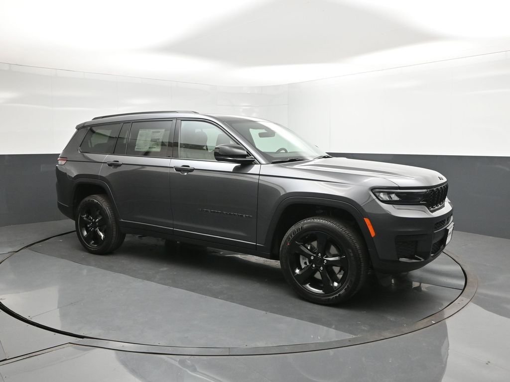 New 2025 Baltic Gray Metallic Clear-Coat Exterior Paint Jeep Altitude X image 17