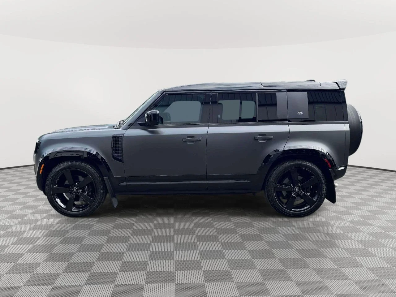 Used 2023 Carpathian Grey Premium Metallic Land Rover 110 V8 image 4