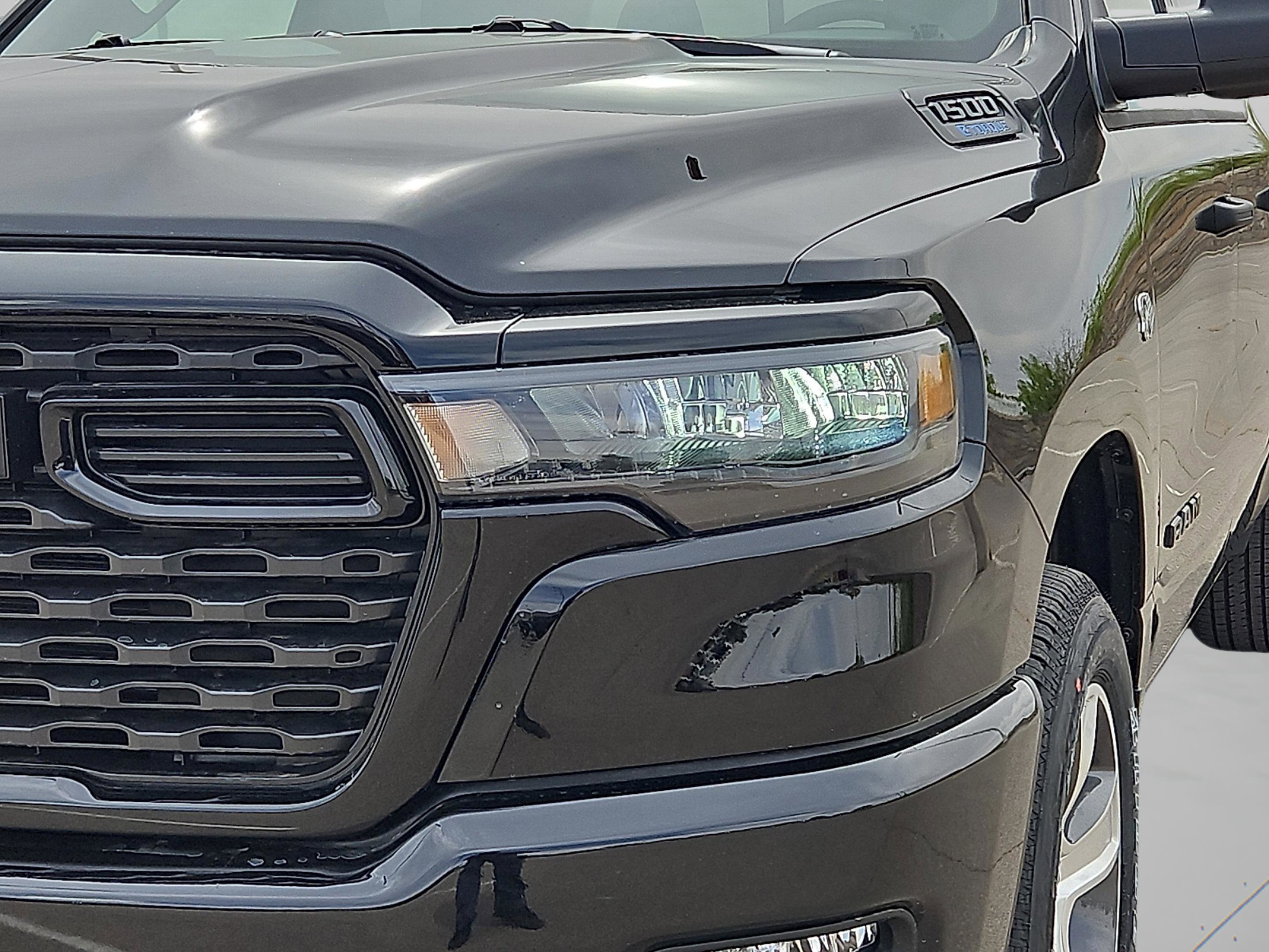 New 2026 Diamond Black Crystal Pearl-Coat Exterior Paint RAM Express image 29