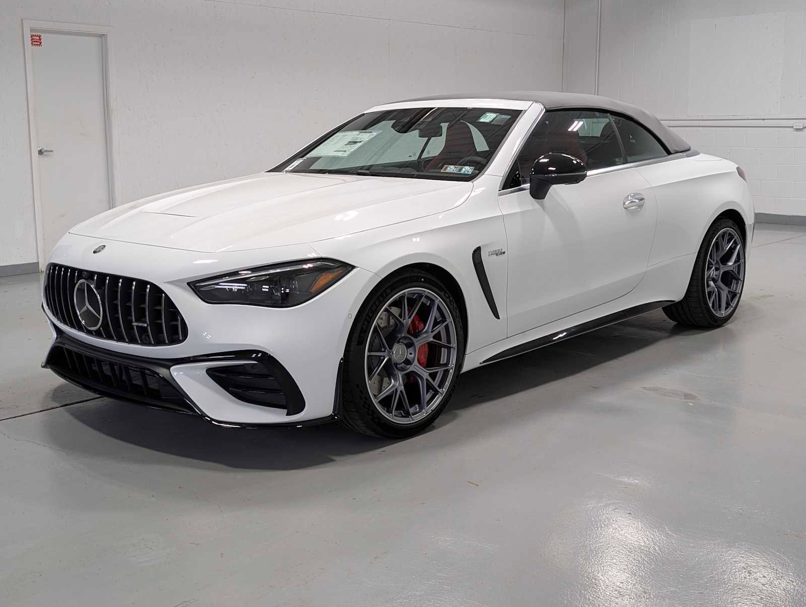 New 2026 MANUFAKTUR Moonlight White Metallic Mercedes-Benz AMG® CLE 53 4MATIC+ Cabriolet image 2