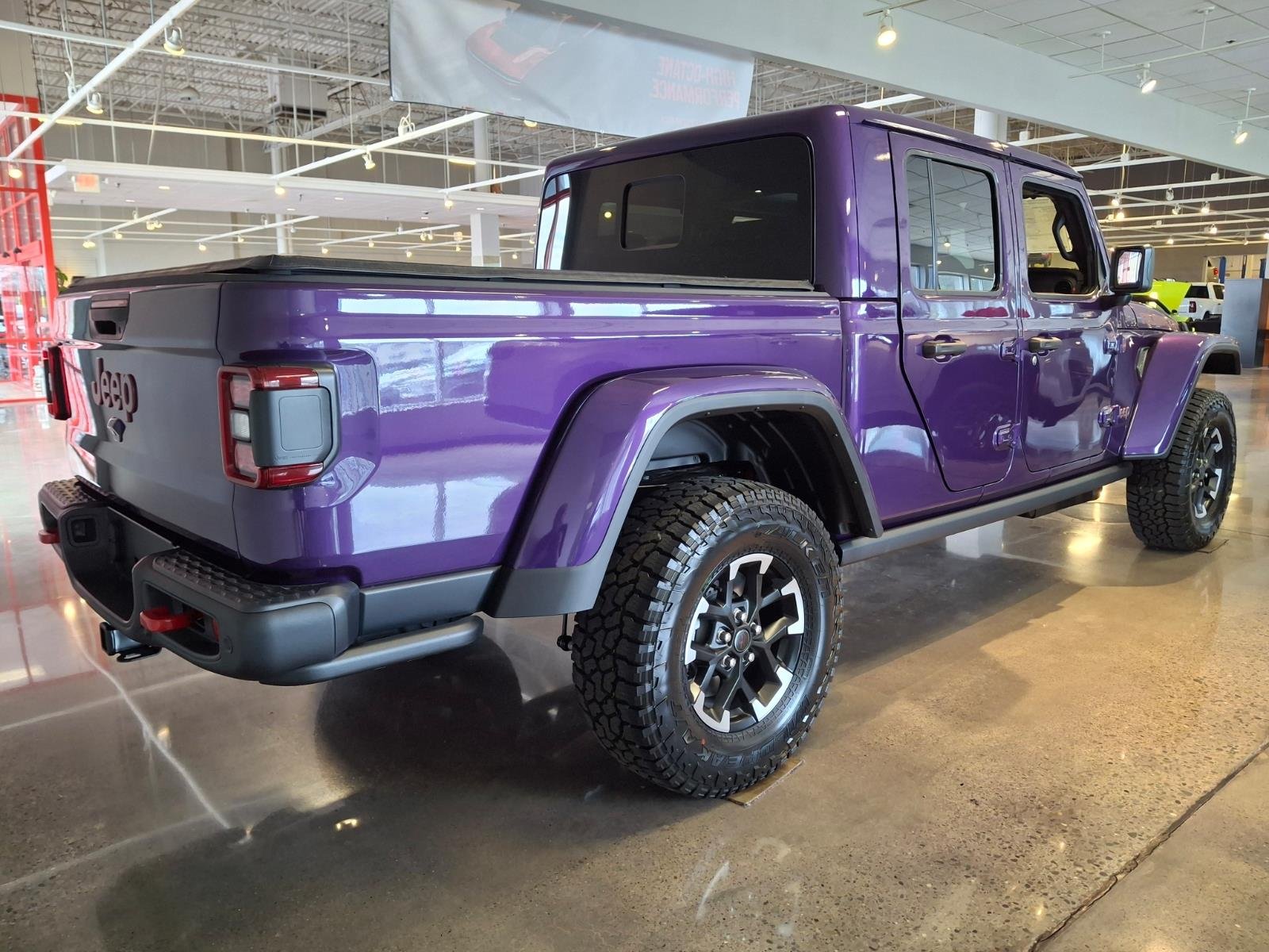 New 2026 Reign Exterior Paint Jeep Rubicon X image 3
