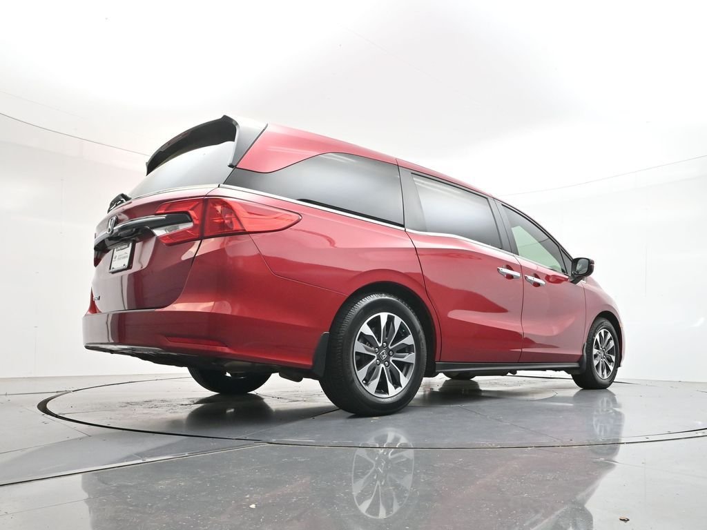 Used 2023 Modern Steel Metallic Honda EX-L image 34