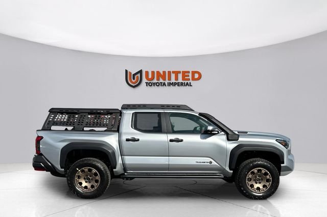 2026 Toyota Tacoma Trailhunter - Photo 2