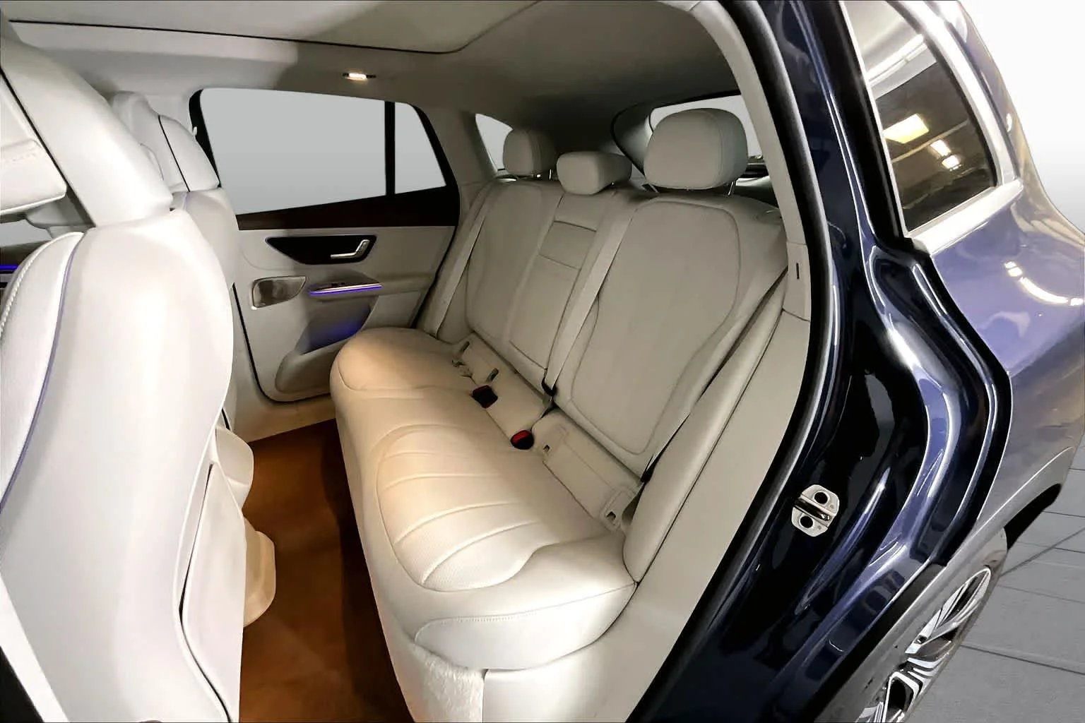 Used 2023 Twilight Blue Metallic Mercedes-Benz EQE 350 image 20