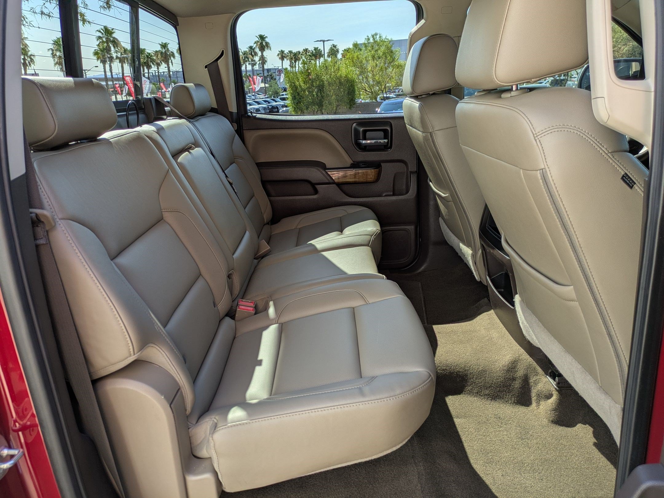 Used 2018 Red Quartz Tintcoat GMC SLT image 28