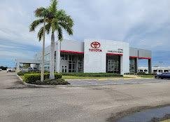 Certified Used 2024 MID BLK/WIND CHILL Toyota  image 8