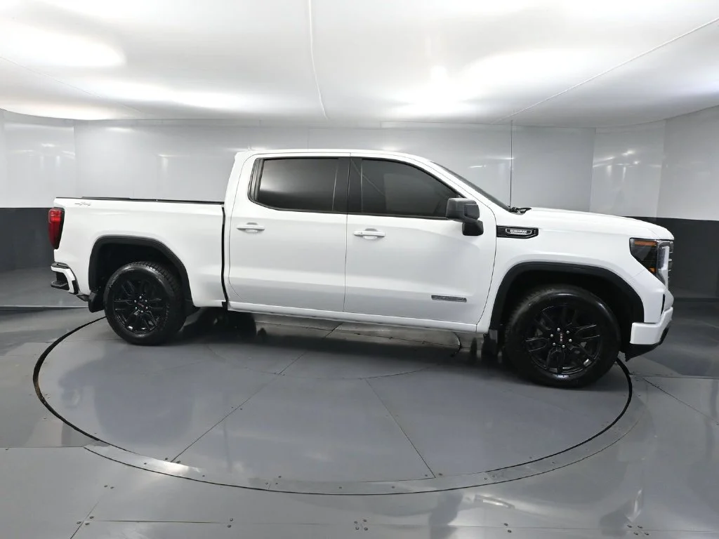 Certified Used 2024 White GMC Elevation image 2