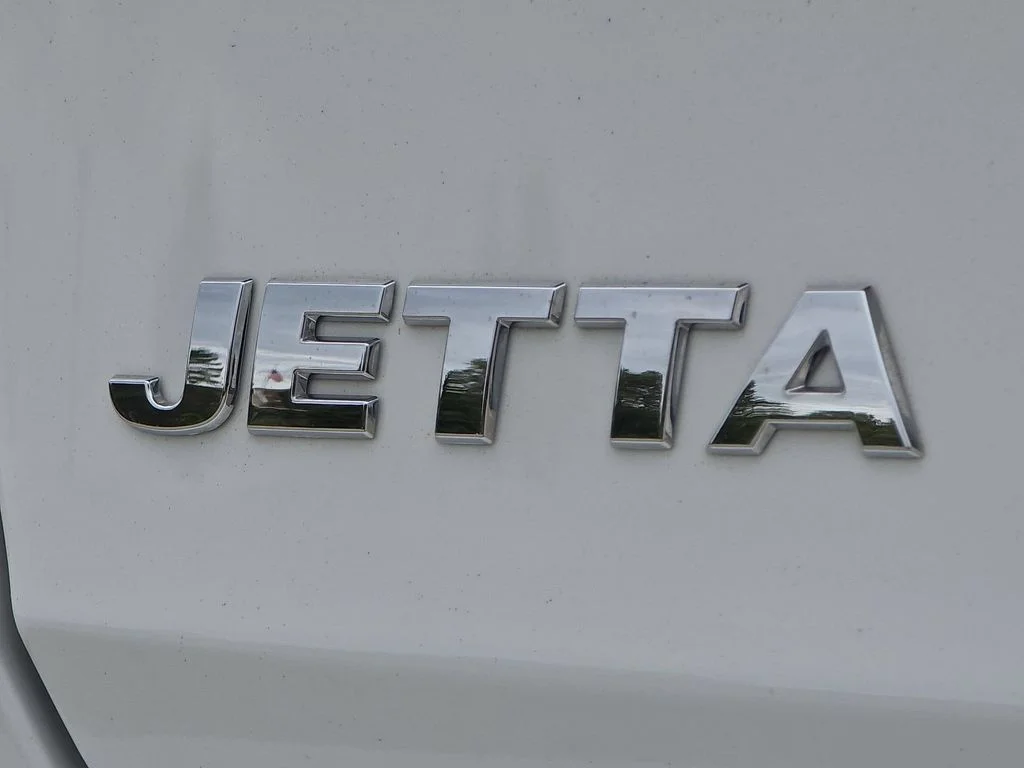 2021 Volkswagen Jetta SE - Photo 33