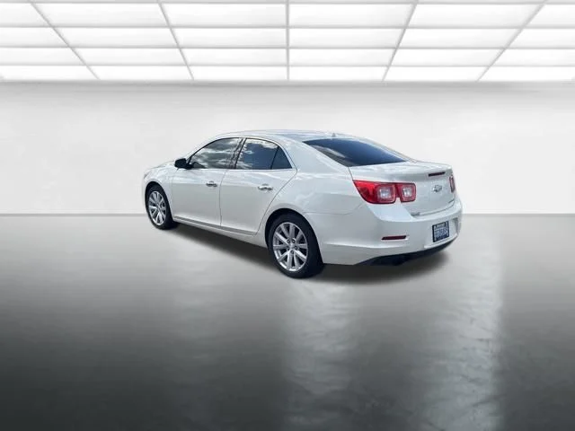 Used 2013 White Diamond Clearcoat Chevrolet LTZ image 7