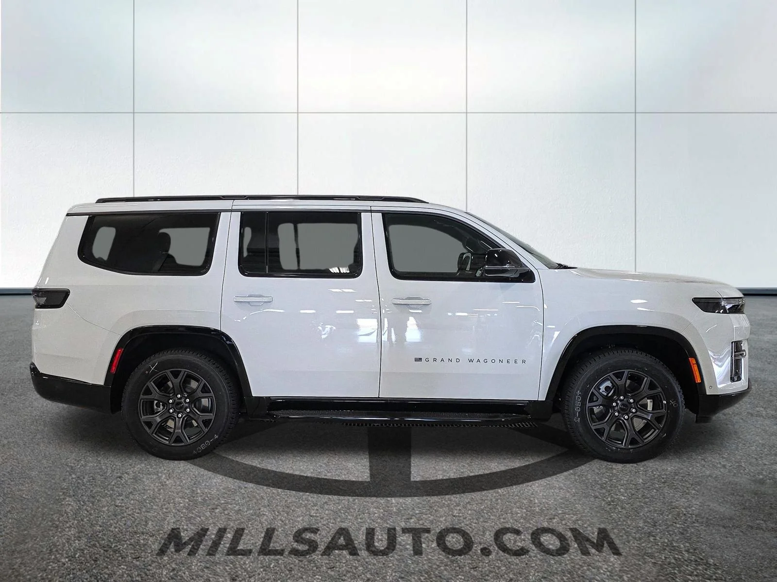 New 2026 Bright White Clear-Coat Exterior Paint Jeep Limited Altitude image 9