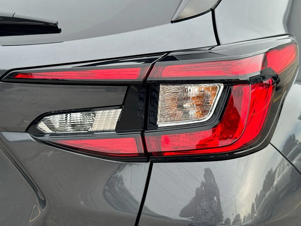 New 2026 MAGNETITE GRAY PEARL Subaru Limited Hybrid image 33