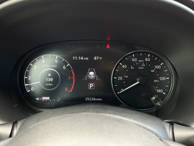 Used 2024 Gray Nissan SR image 13
