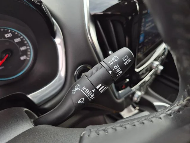 Used 2021 Black Chevrolet Premier image 26