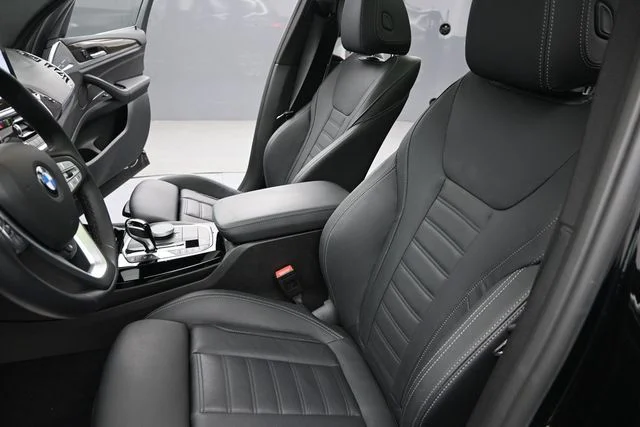 Used 2023 Black BMW xDrive30i image 19