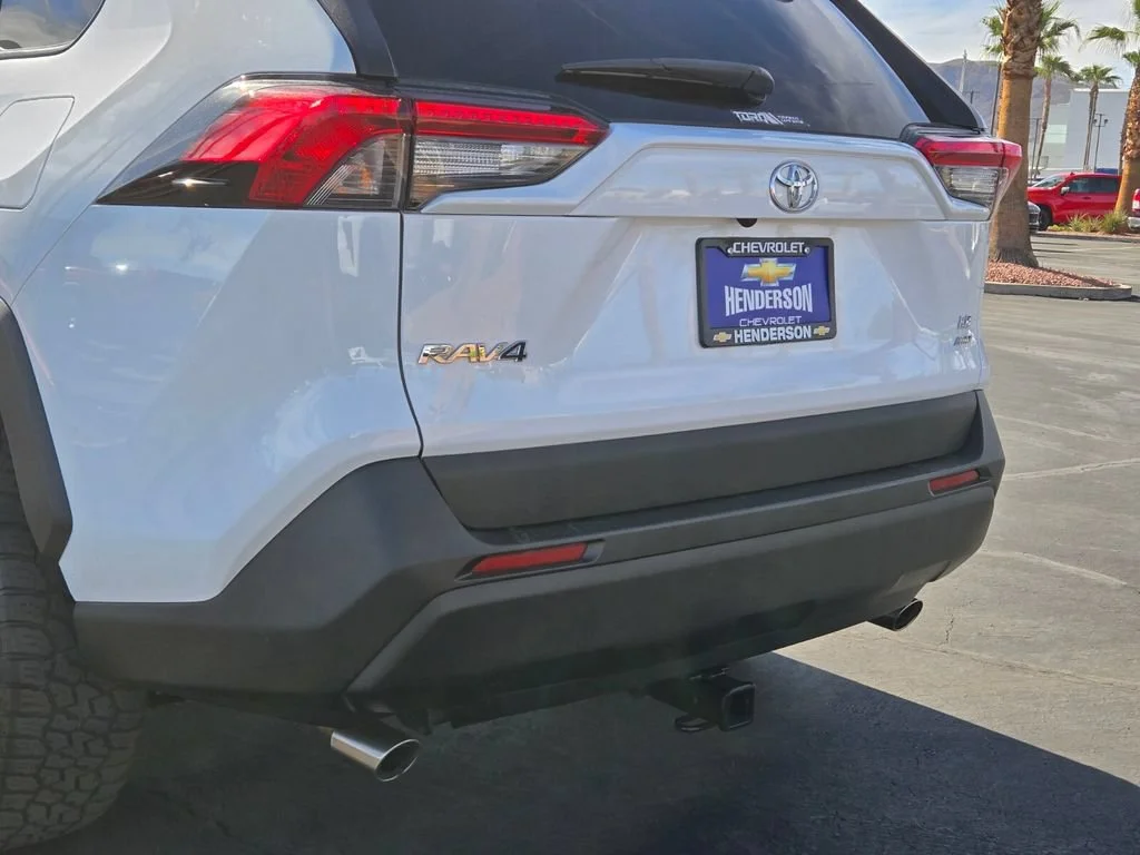 Used 2021 Super White Toyota LE image 5