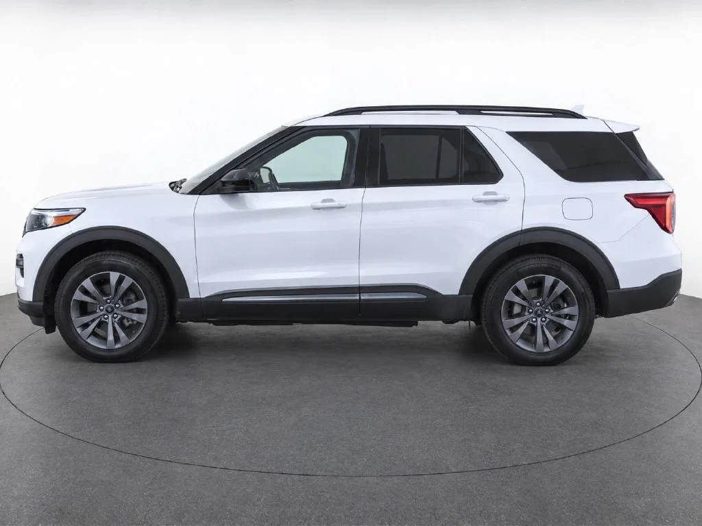 Used 2024 White Ford XLT image 7