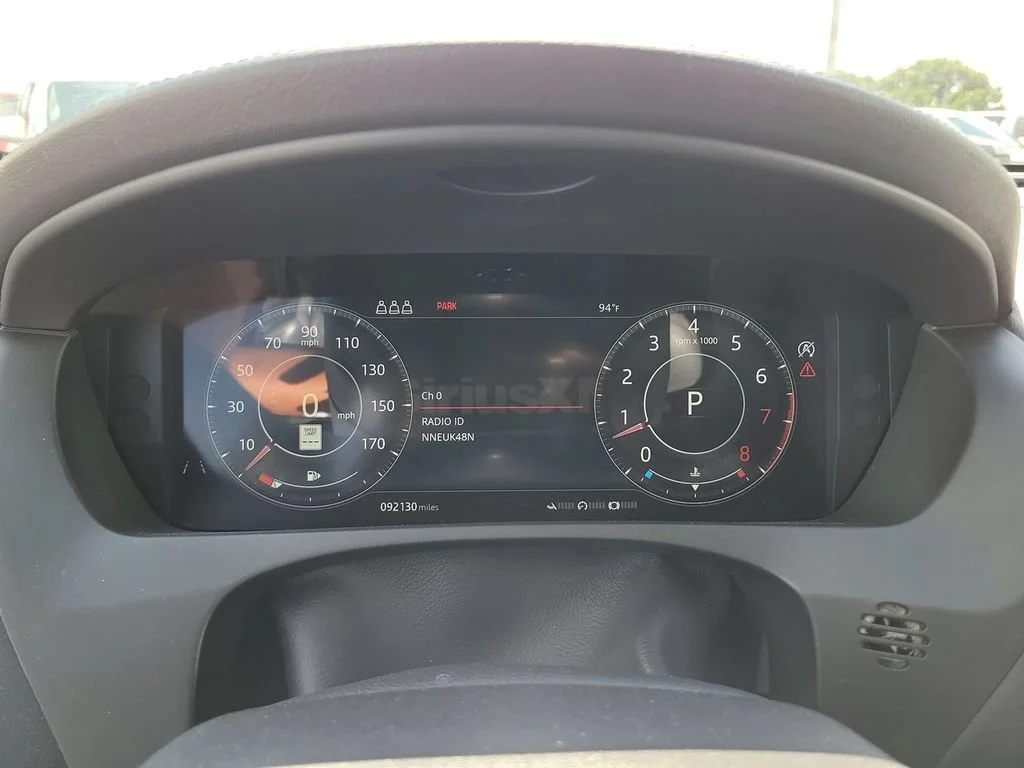 Used 2019 Black Jaguar 30t Portfolio image 11