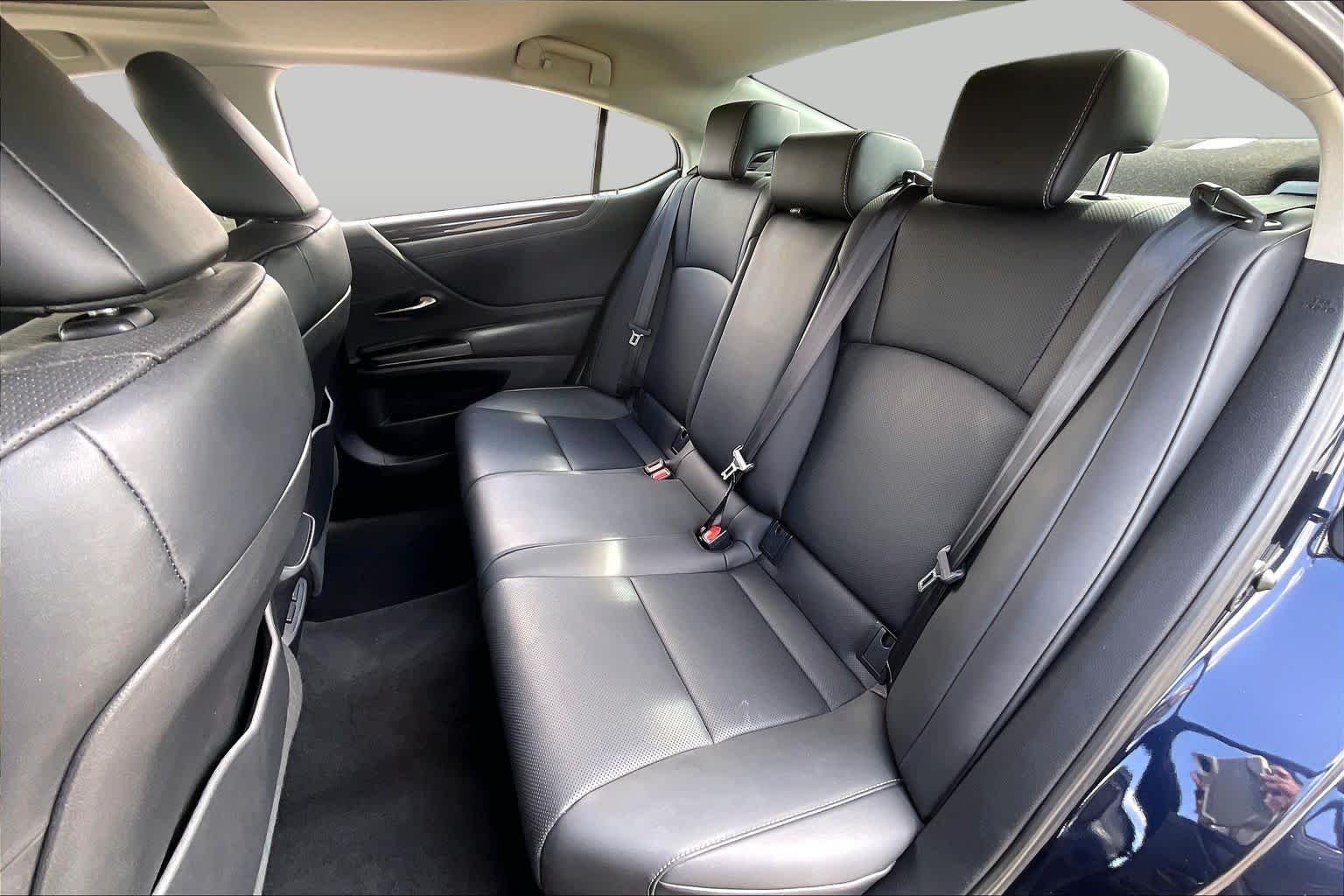 Used 2020 Nightfall Mica Lexus  image 18