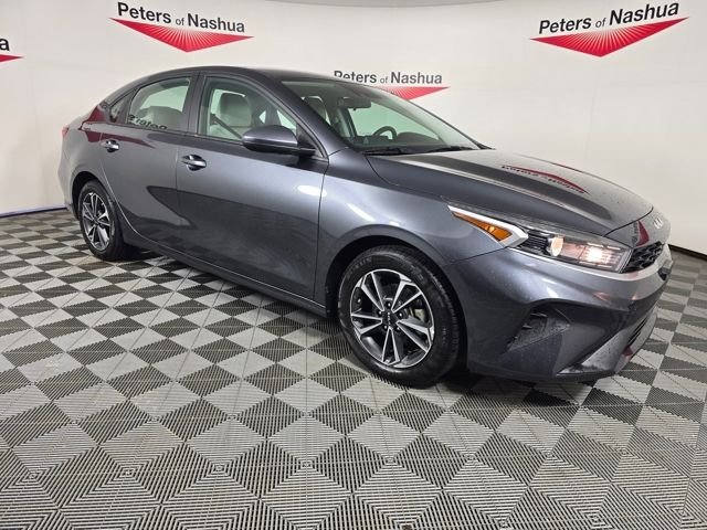 2023 Kia Forte LXS AT's photo