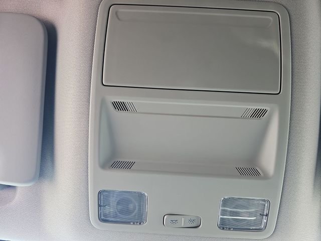 Used 2024 Red Ford XLT image 19