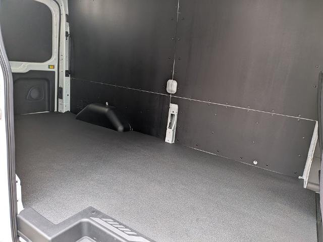New 2025 Oxford White Ford Cargo Van image 28