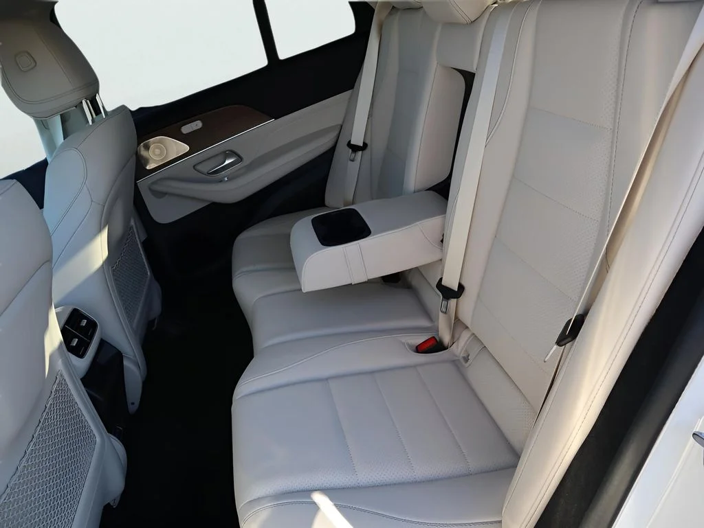 New 2026 MANUFAKTUR Moonlight White Metallic Mercedes-Benz GLE 350 image 24