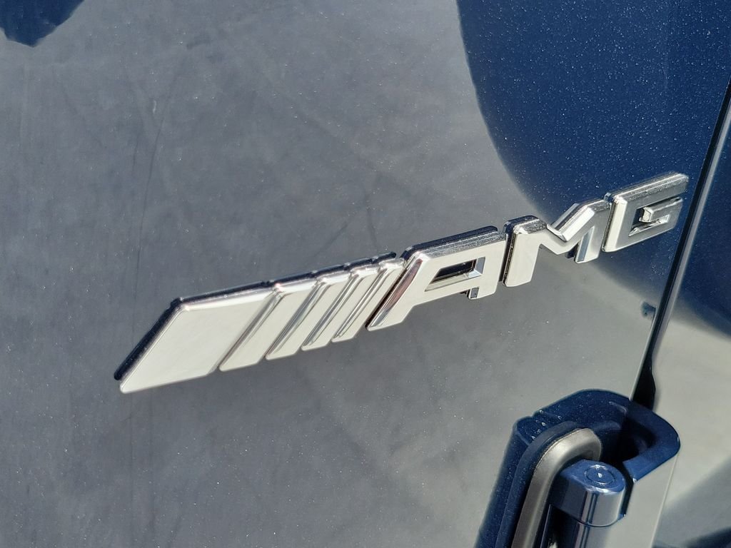 New 2027 MANUFAKTUR Dark Blue Non-Metallic Mercedes-Benz AMG® G 63 SUV image 7