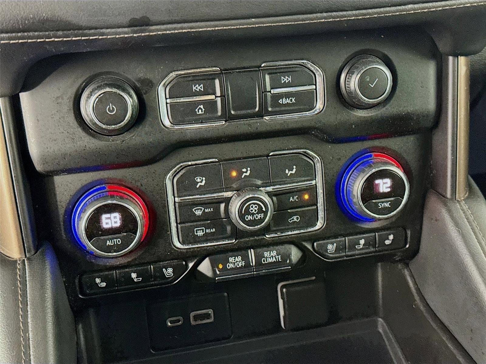 Used 2021 Iridescent Pearl Tricoat Chevrolet High Country image 18