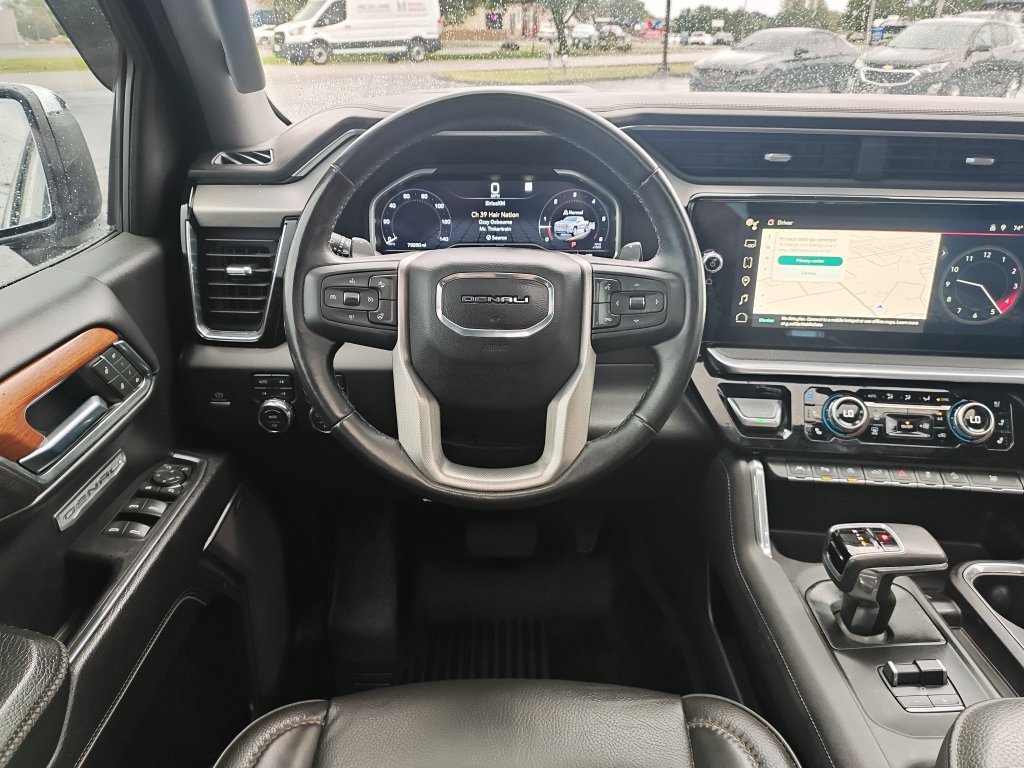 Used 2022 Silver GMC Denali image 16