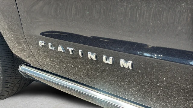 Used 2019 Black Ford Platinum image 47