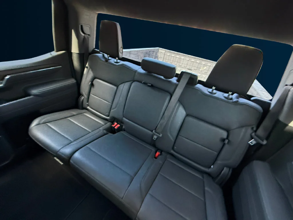 Used 2025 Silver GMC SLT image 16