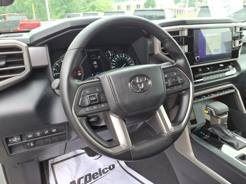 New 2026 Lunar Rock Toyota SR5 image 6