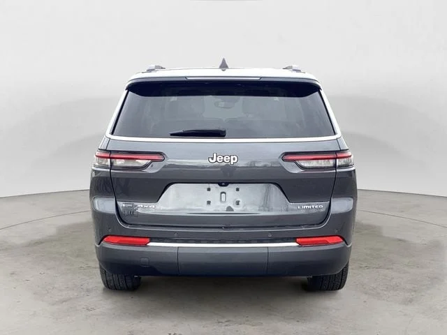 Used 2022 Baltic Gray Metallic Clearcoat Jeep Limited image 4
