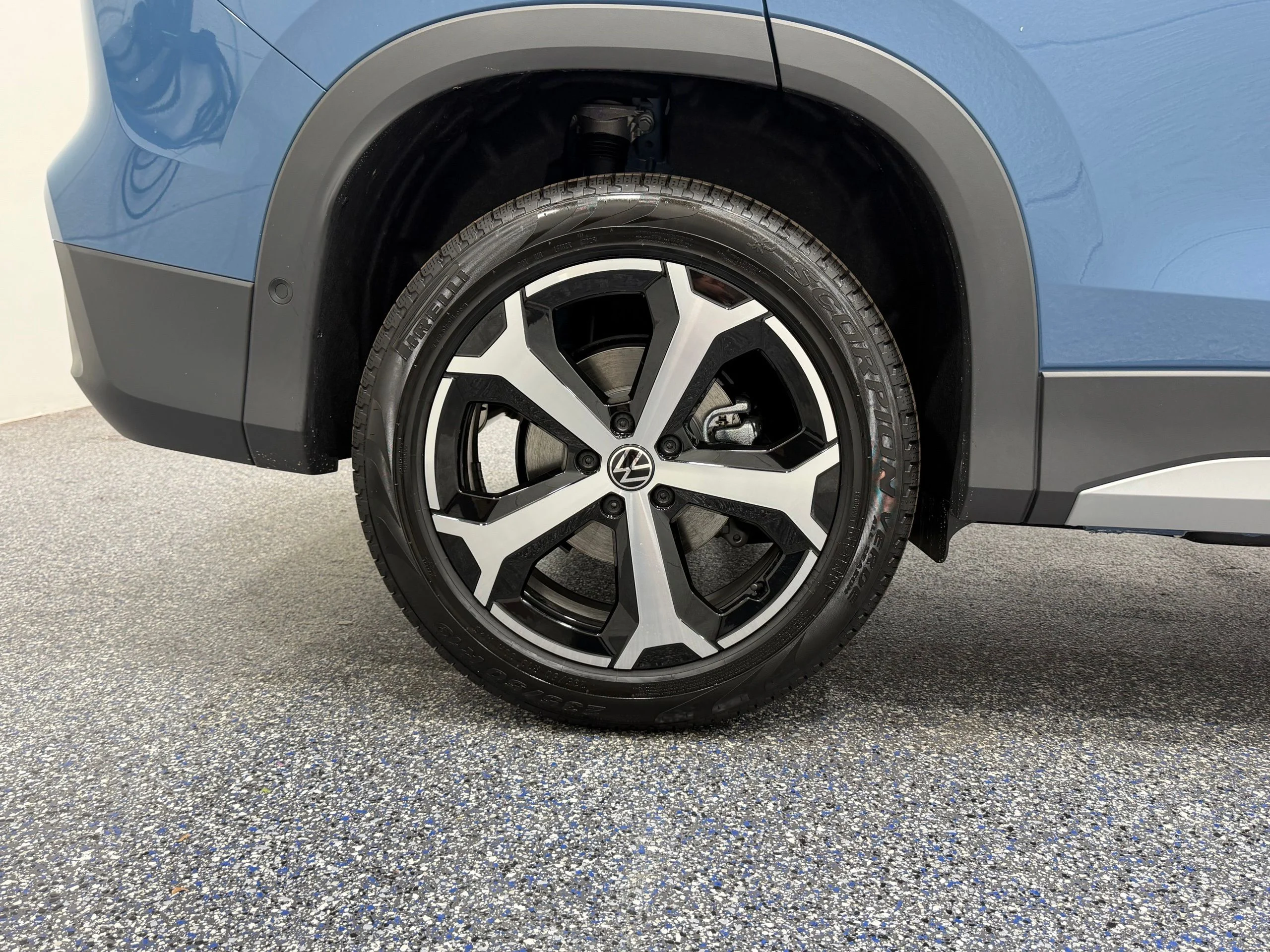 New 2026 Blue Volkswagen SE image 13