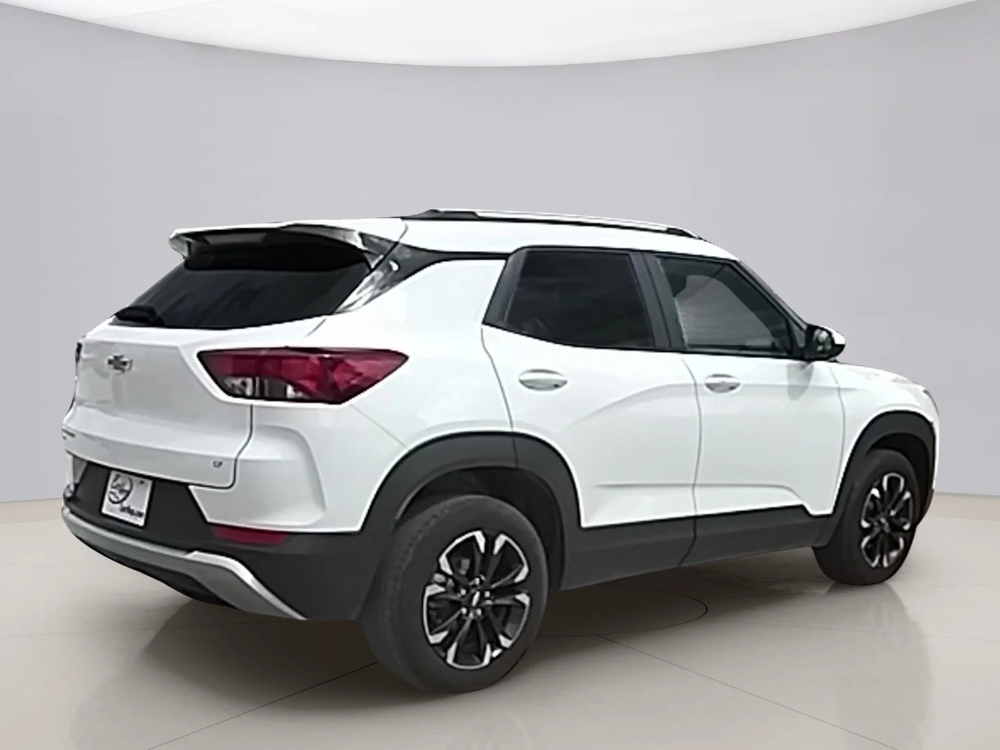 Used 2023 White Chevrolet LT image 5