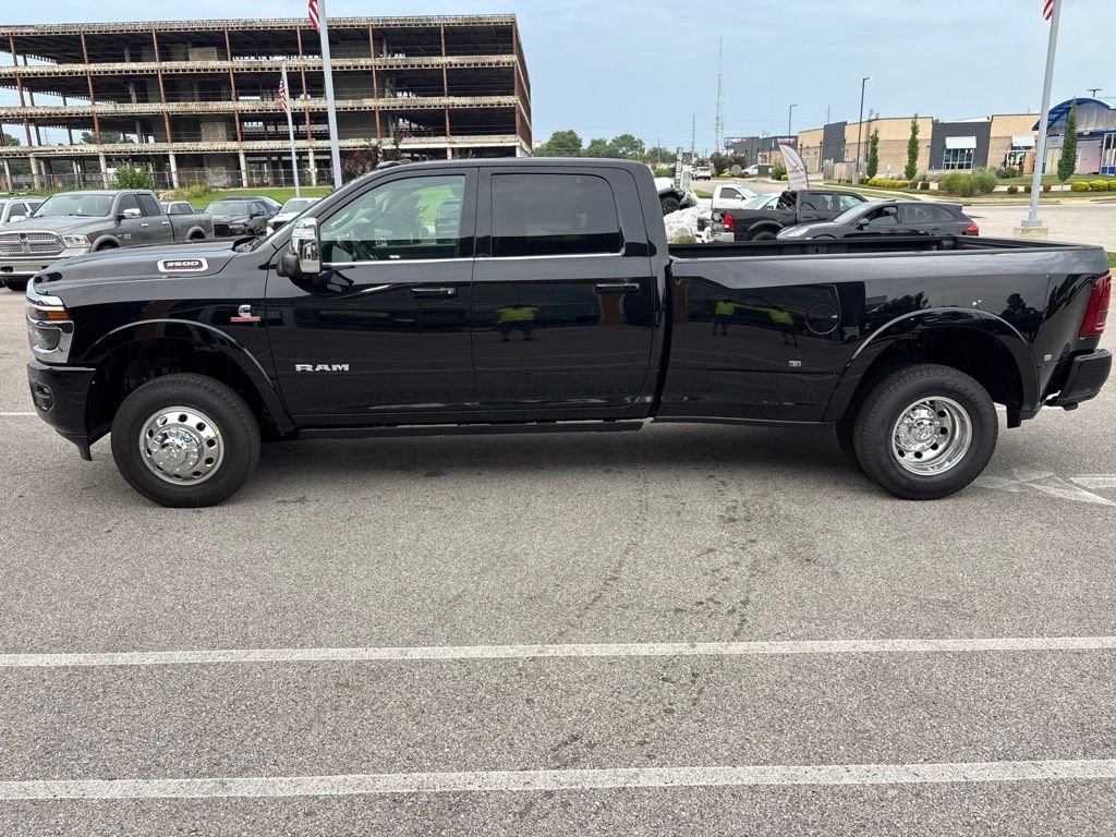 New 2026 Diamond Black Crystal Pearlcoat RAM Limited image 3