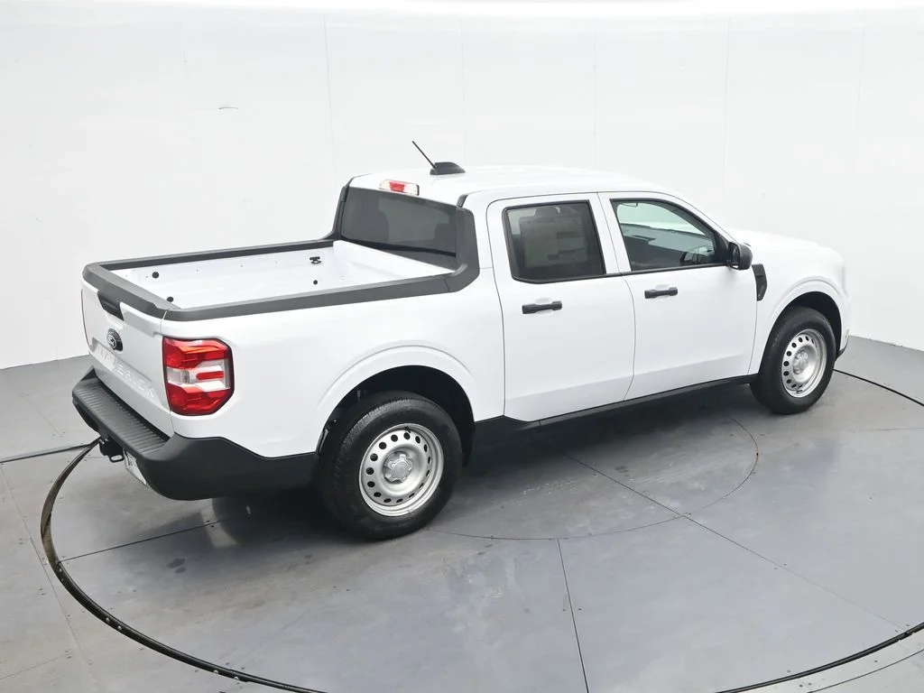 New 2026 White Ford XL image 27