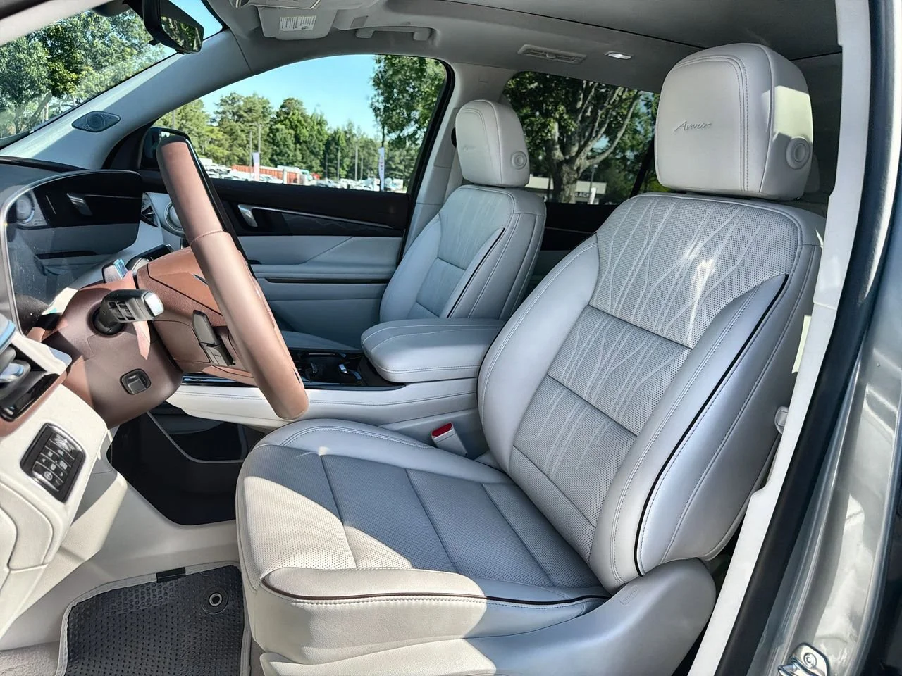 New 2026 Moonstone Gray Metallic Buick Avenir image 16