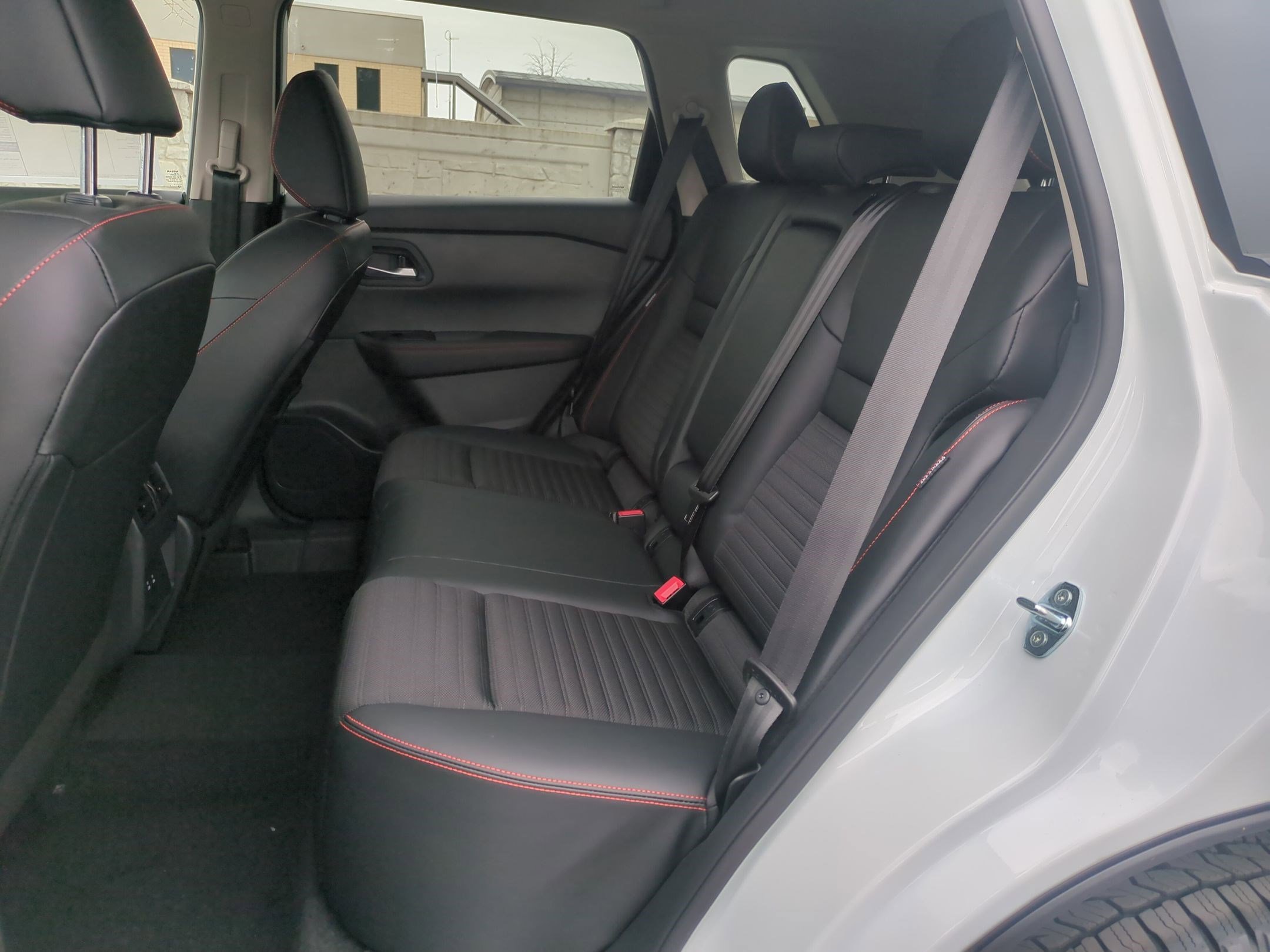 New 2026 Everest White Pearl TriCoat Nissan Rock Creek® image 13