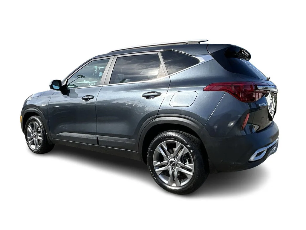 Used 2022  Kia EX AWD Low Mileage   One Owner   Local BC image 9