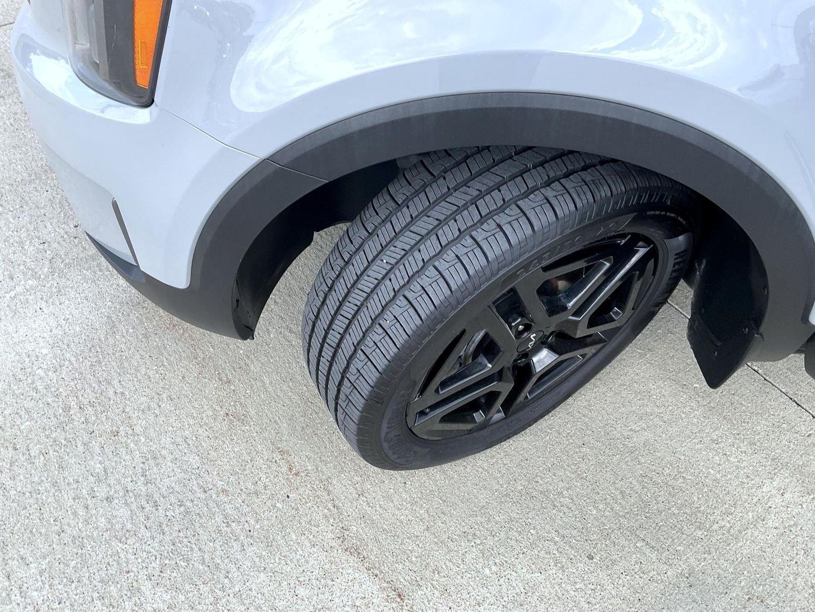 Used 2023 Gray Kia EX X-Line image 25