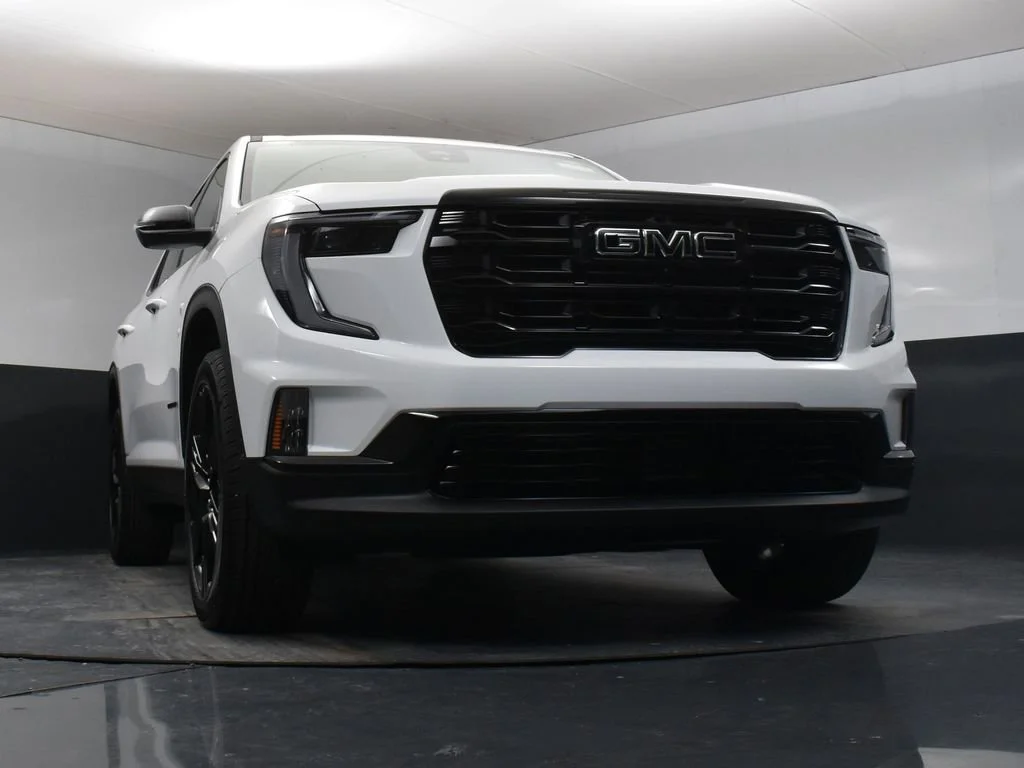 New 2026 Summit White GMC Elevation image 26
