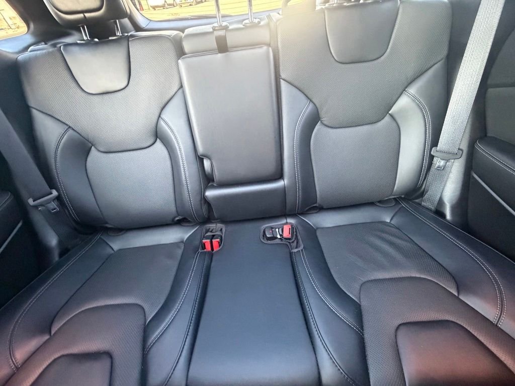 Used 2022 Bright White Clearcoat Jeep Latitude Lux image 15