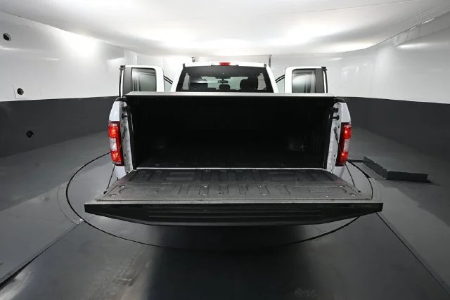 Used 2019 White Ford XL image 30