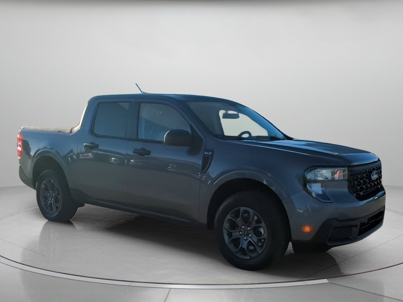 New 2026 Carbonized Gray Metallic Ford XLT image 33
