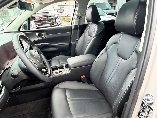 Used 2025 Brown Kia X-Line EX image 10