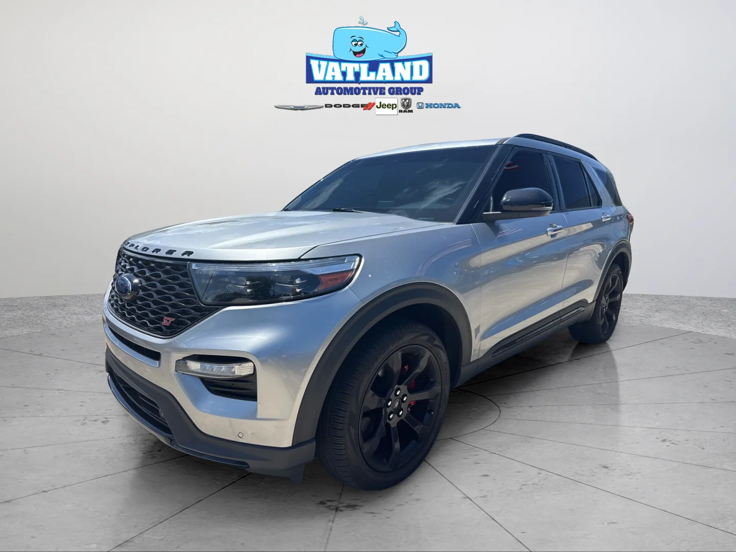 Used 2024 Silver Metallic Ford ST image 1